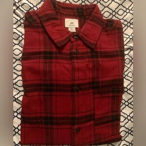 H&M Men’s flannel Red black plaid button shirt size Large NWT
